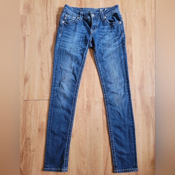 Women's Miss Me Rhinstone Skinny Jeans - Picture 7 of 7